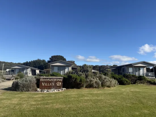 105 The Esplanade, Naracoopa, Tas 7256