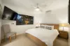 15 Miami Key, Broadbeach Waters, Qld 4218-Image