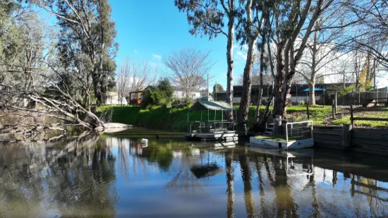 18-20  Picnic Point Road, Mathoura, NSW 2710