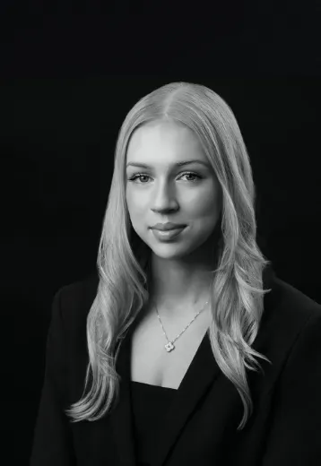 Bella Maradiegue - Real Estate Agent at Walsh Estate Agents - MILTON