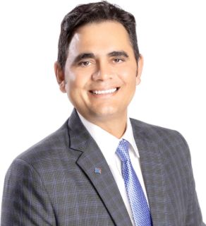Bobby Lakra - Real Estate Agent