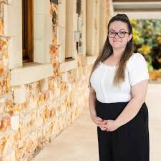 Bonnie McCue - Real Estate Agent at K G Young & Associates Pty Ltd - Darwin