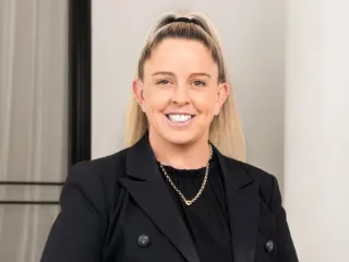 Kristi Gilcrist - Real Estate Agent