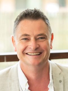 Brad Lowe - Real Estate Agent