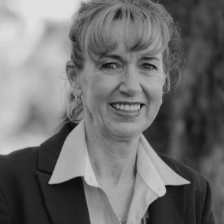 Brenda Williams - Real Estate Agent