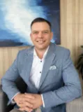 Brett Smith - Real Estate Agent From - Barry Plant - Wantirna   