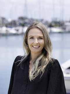 Briny Hawkes - Real Estate Agent
