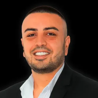 Riza  Kamerakkas - Real Estate Agent