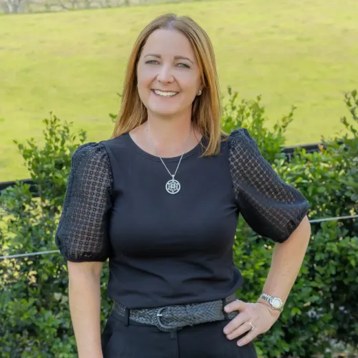 Robyn Wickham - Real Estate Agent at Harcourts Inspire - OXENFORD