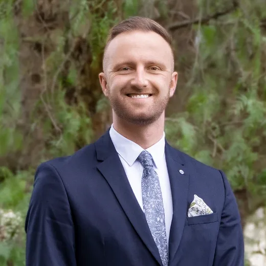 Kostas Kosmoglou - Real Estate Agent at Ray White - Bundoora