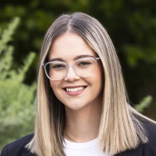 Chelsea Farrugia - Real Estate Agent at Ray White - Williamstown