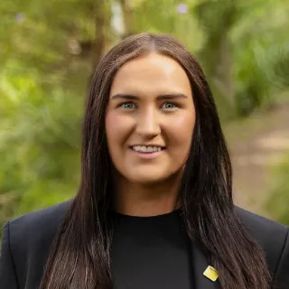 Amie Standen - Real Estate Agent
