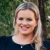 Stephanie  McWhirter - Real Estate Agent - Ray White - Whitsunday