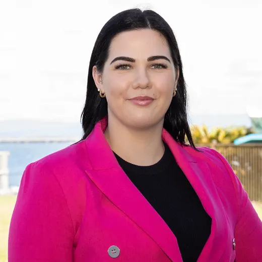 Hannah Sloane - Real Estate Agent at Ray White - Woody Point