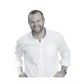 Cain  Beckett - Real Estate Agent From - Jurd's Real Estate - Cessnock