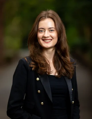 Caitlin Sanderson - Real Estate Agent