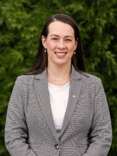 Caitlin Ward - Real Estate Agent