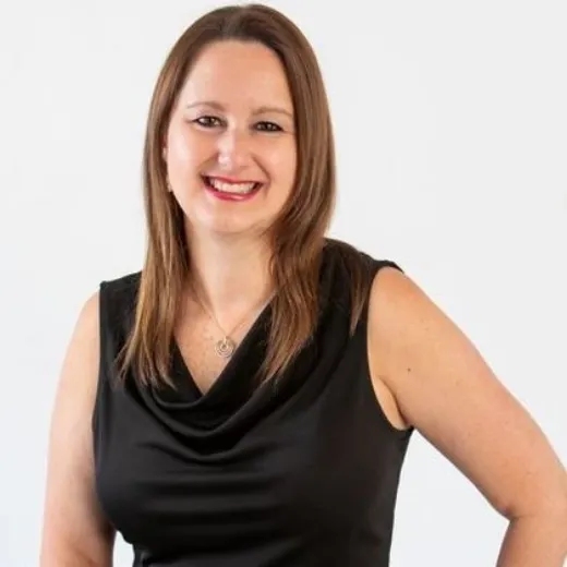 Claudia Macdonald - Real Estate Agent at Raine & Horne Forestville - Frenchs Forest