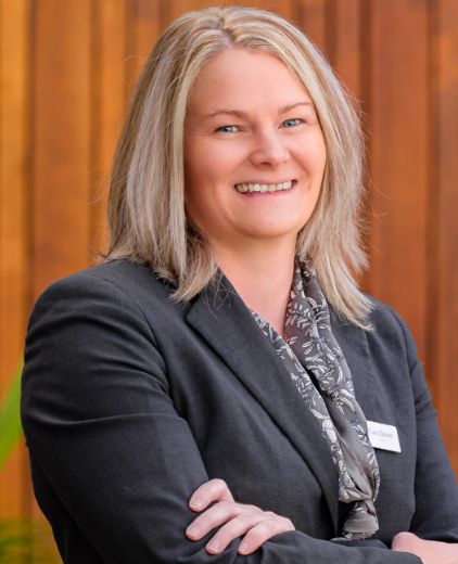 Cara Dover - Real Estate Agent at Ray White - Lara