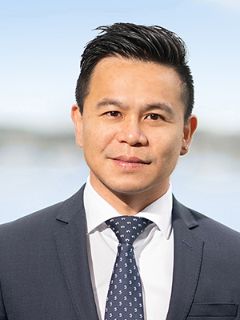 Carlos Ouyang - Real Estate Agent