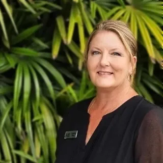 Caroline Wood - Real Estate Agent