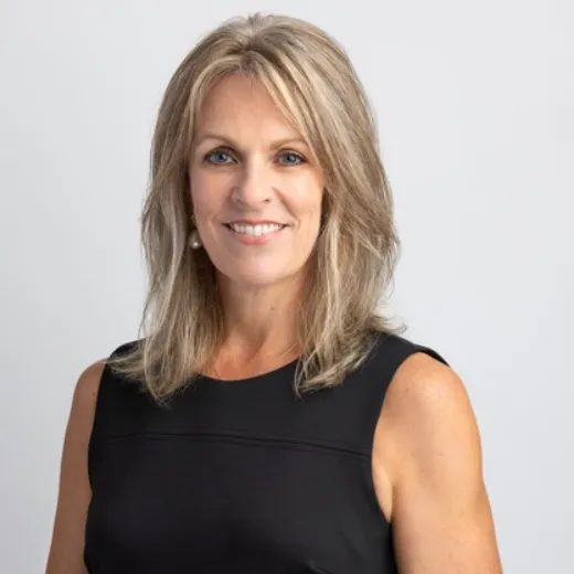 Caroline Jones - Real Estate Agent at Raine & Horne Hornsby - HORNSBY
