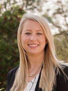 Cassandra Whitmore - Real Estate Agent