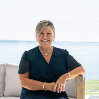CATH BARRY - Real Estate Agent