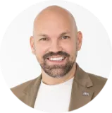 Cavell Cooper - Real Estate Agent From - Wombat Real Estate - BOWEN HILLS
