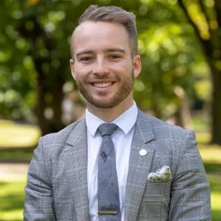 Darcy Quinn - Real Estate Agent