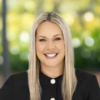 Roxanne Paterson - Real Estate Agent