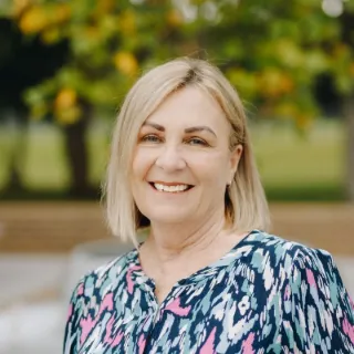 Karen  White - Real Estate Agent