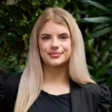 Shania Owen - Real Estate Agent From - Ray White - Mt Gravatt
