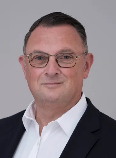 Stan Farbman - Real Estate Agent at Invest Realty - Bondi Junction