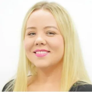 Chantelle Hackett - Real Estate Agent