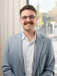 Charlie Porter - Real Estate Agent
