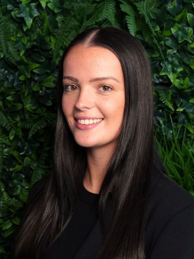 Charly Lines - Real Estate Agent at Ray White - Pakenham