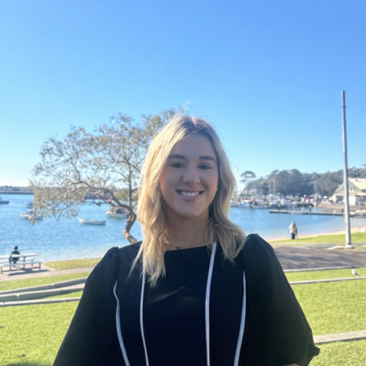 Laura Hoyer - Real Estate Agent at Raine & Horne -Mollymook / Ulladulla / Milton