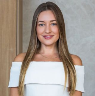 Chelsea Cousins - Real Estate Agent