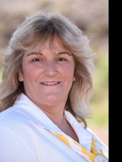 Cheryl Davis - Real Estate Agent