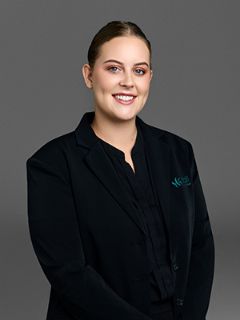 Chloe Allen - Real Estate Agent