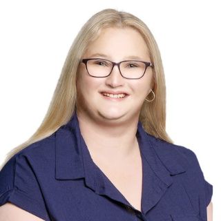 Chloe Halligan PM - Real Estate Agent
