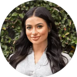 Chloe Vangeli - Real Estate Agent