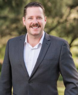 Chris cox - Real Estate Agent
