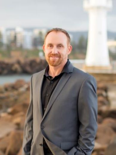 Chris Davey - Real Estate Agent at R&W - Figtree