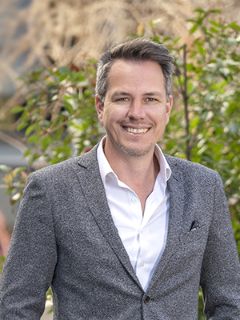 Chris Dixon - Real Estate Agent