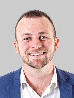 Chris Fredericks - Real Estate Agent