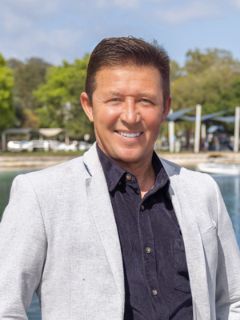 Chris Hasson - Real Estate Agent