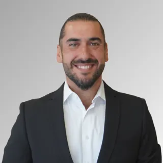 Chris Vallis - Real Estate Agent