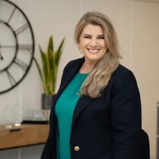 Sarah King - Real Estate Agent